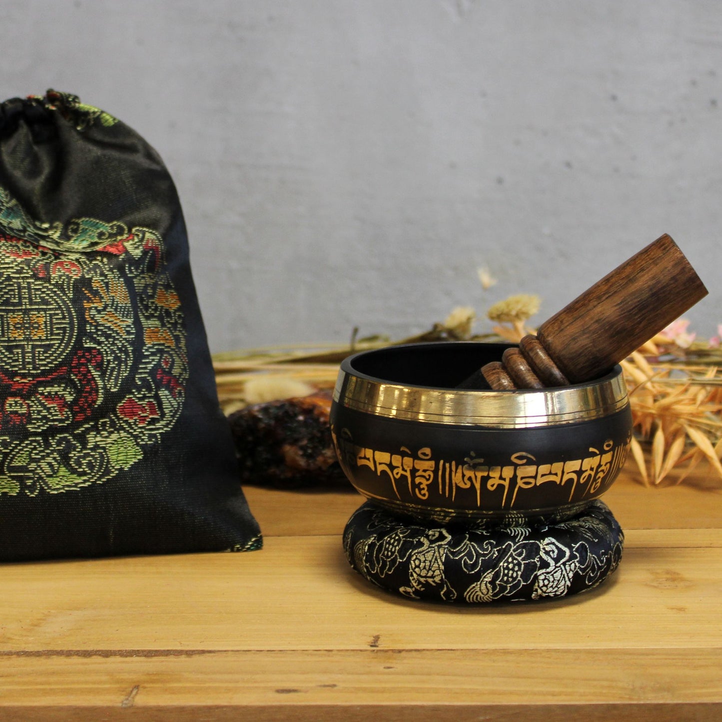 Lotus Flower Singing Bowl Set - Black